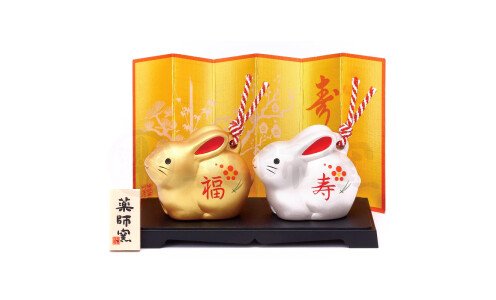 YAKUSHIGAMA  Pair of Rabbits Symbol 2023 figurine  —  символ года 2023, пара кроликов малышей 