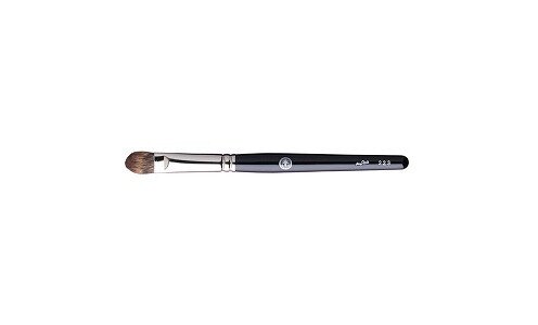 HAKUHODO 223 — кисть для теней