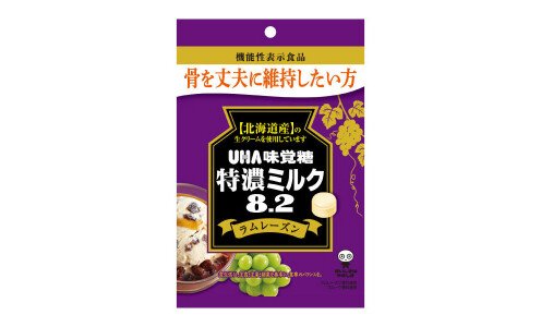 UHA TOKUNO MILK 8.2 Rum&Raisin — карамель со вкусом мороженого с ромовым изюмом, полезная для костей