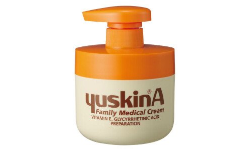 YUSKIN A Family Medical Cream — заживляющий витаминный крем, 260 г.